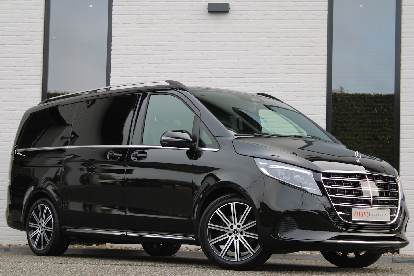 Mercedes-Benz V-klasse - 300d / AMG / Exclusive / DC / 4-Matic / Luchtv / Elec Stoel / Burmester / Vol Opties / NIE - AutoWereld.nl