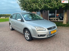 Ford Focus Wagon - 1.6-16V Trend