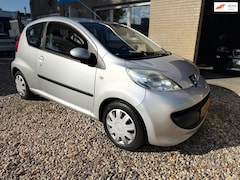 Peugeot 107 - 1.0-12V XR airco elektrische raam