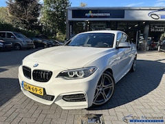 BMW 2-serie Coupé - M235i +/-380PK Nieuwstaat|NaviProf|Camera|Keyless|Harman-Kardon