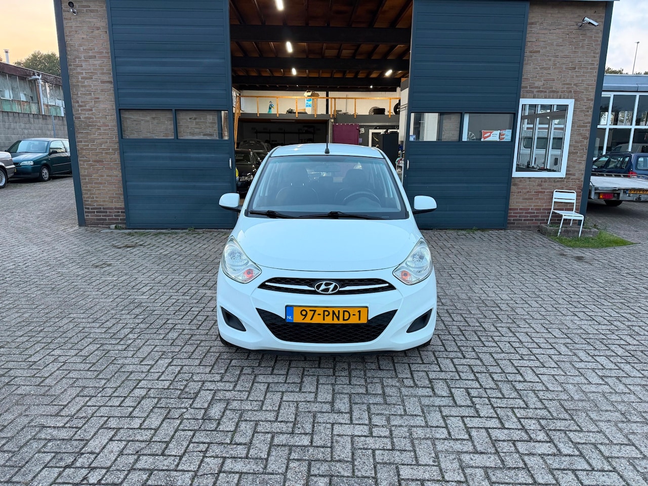 Hyundai i10 - 1.1 i-Drive Cool//Airco//Lmv - AutoWereld.nl
