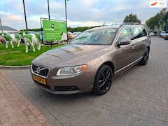 Volvo V70 - 1.6 T4 Limited Edition / Nette auto / APK okt 2027