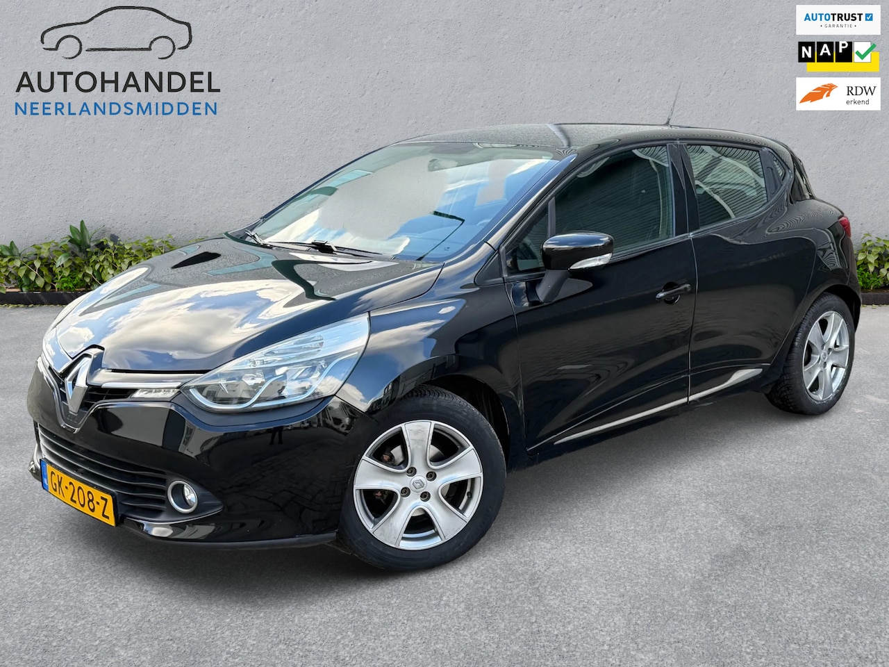 Renault Clio - 0.9 TCe Expression airco navi cruisecontrol - AutoWereld.nl