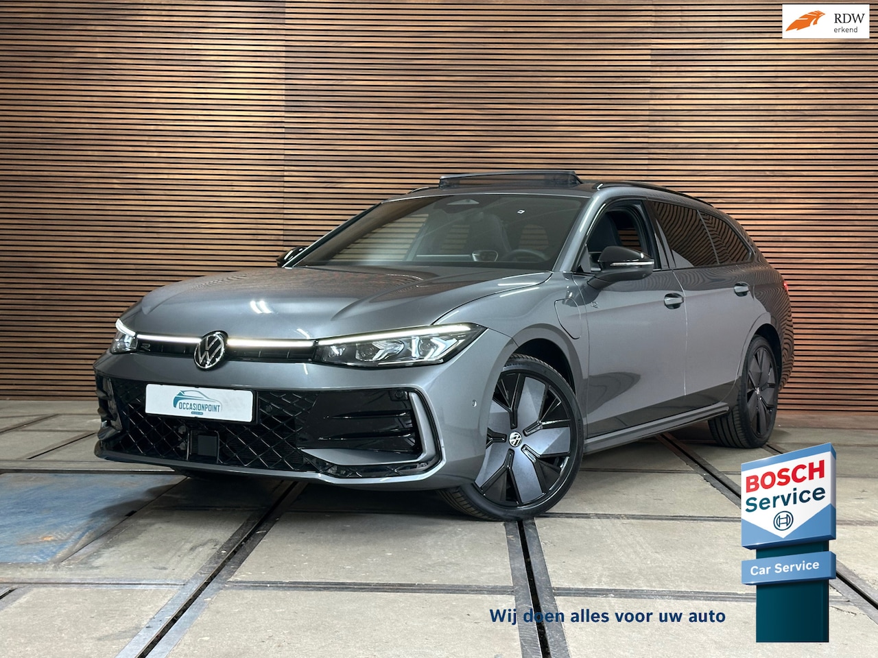 Volkswagen Passat Variant - 1.5 eHybrid R-Line Black Edition | Garantie tot 2031 |272PK| Pano | Matrix | HUD | Massage - AutoWereld.nl