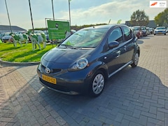 Toyota Aygo - 1.0-12V / 99.631 km / APK oktober 2027