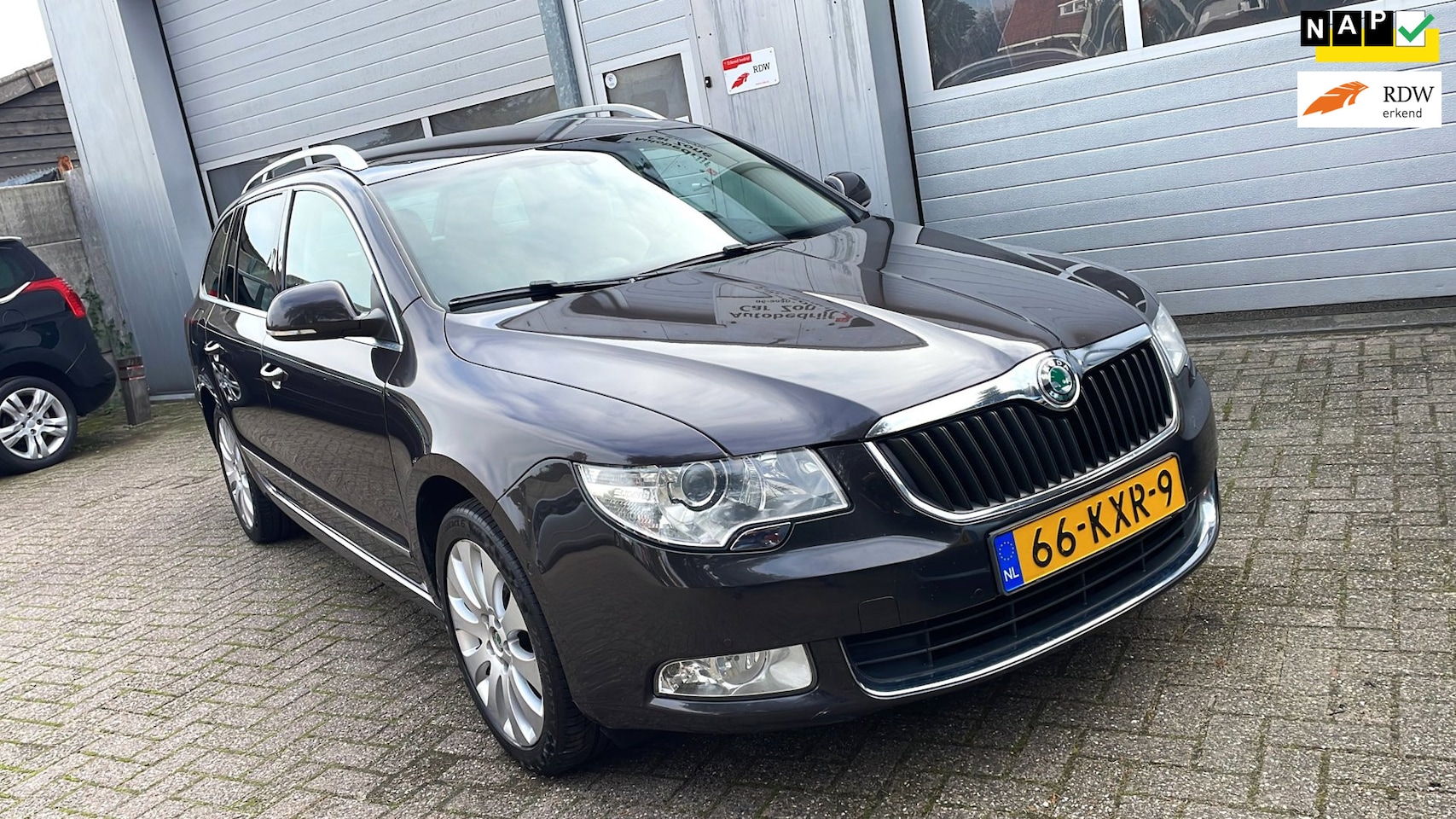 Skoda Superb Combi - 1.8 TSI Elegance Business Line 1.8 TSI Elegance Business Line AUT-Leder - AutoWereld.nl