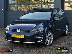 Volkswagen Golf - 1.4 TSI GTE nwe apk nwe onderhoud NAP grootscherm pdc blauwe gordels