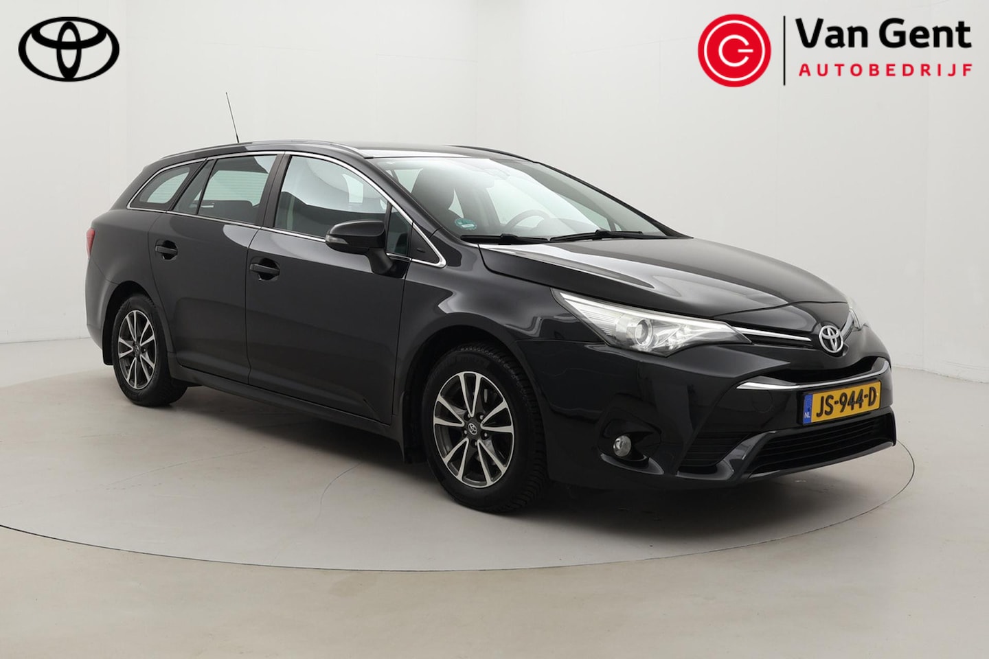 Toyota Avensis Touring Sports - 1.8 VVT-i Aspiration | Trekhaak (1.600 KG) | Navigatie | Stoelverwarming | Keyless | Cruis - AutoWereld.nl