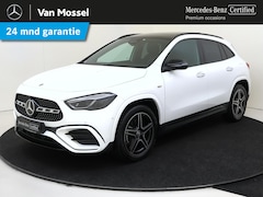 Mercedes-Benz GLA-Klasse - 250 e Business Solution AMG Nightpakket / Trekhaak / Panoramadak / Keyless / Stoelverwarmi
