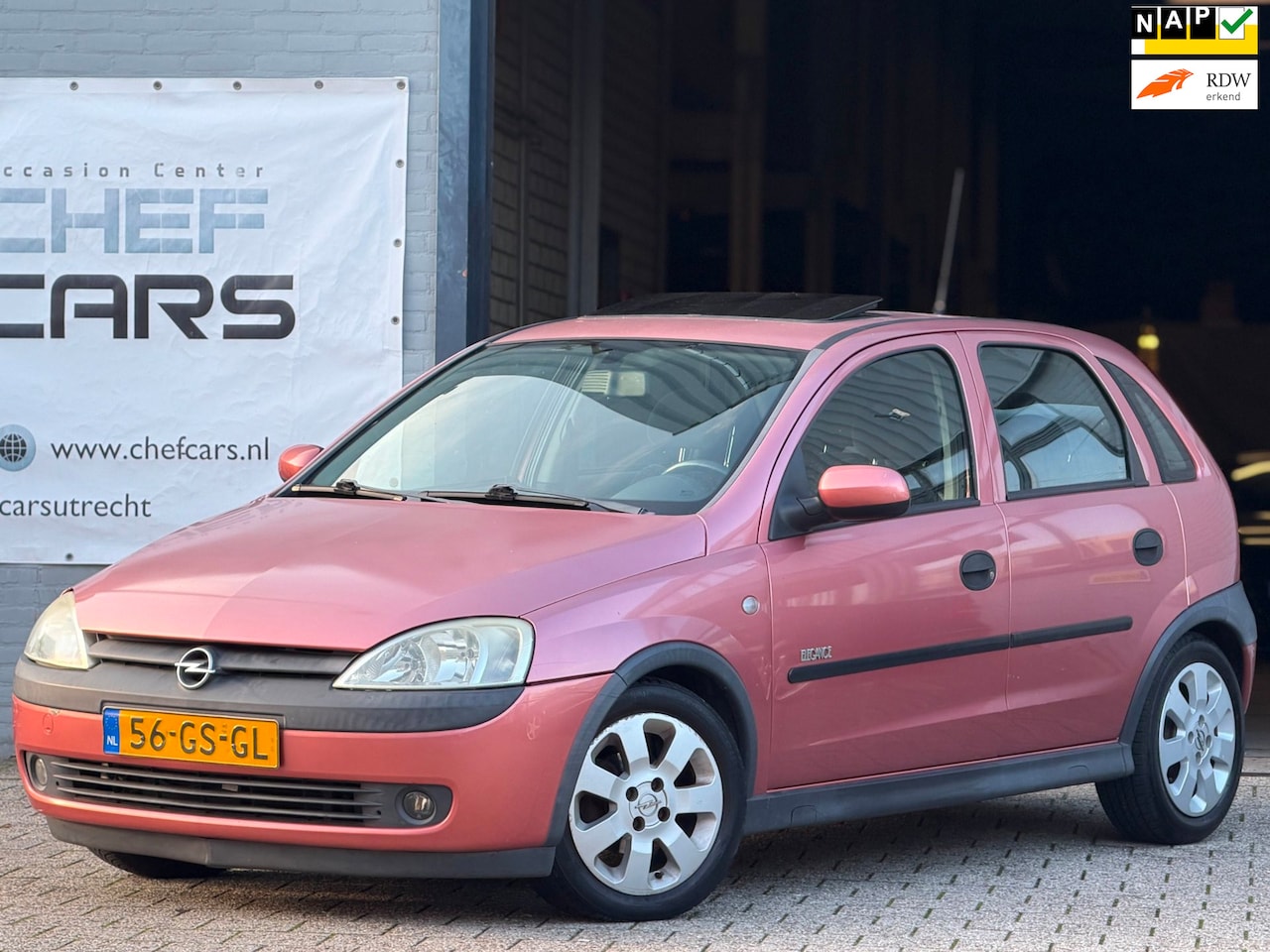 Opel Corsa - 1.2|NAP|AIRCO|PANODAK|5DEURS|APK 03-2027|BOEKJES! - AutoWereld.nl