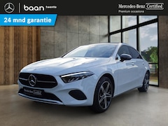 Mercedes-Benz A-klasse - 250 e Luxury Line | Night-Pakket | Panoramadak | Trekhaak | Keyless | Parkeerpakket