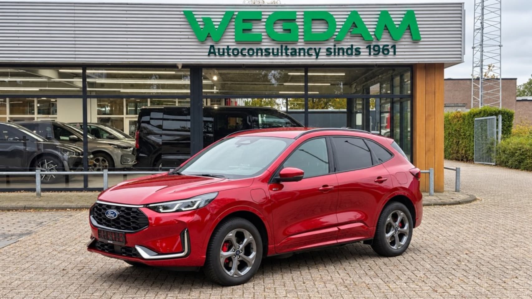 Ford Kuga - 2.5 PHEV ST-LINE X 243pk / Trekhaak+Winter+Techno+4s banden - AutoWereld.nl