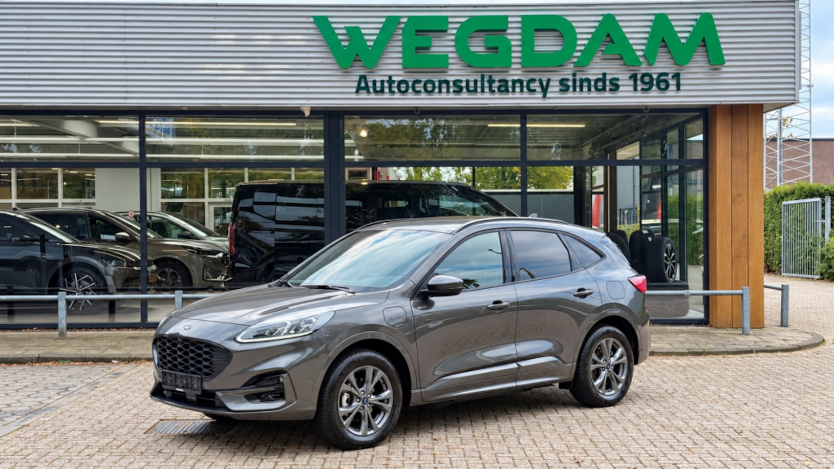 Ford Kuga - 2.5 PHEV ST-LINE X / Trekhaak+Driver+Winter pack - AutoWereld.nl
