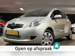 Toyota Yaris - 1.3 VVTi Sol|NAP|NweAPK|DealerOH|Airco|Trekhaak|Elekramen|5Deurs|