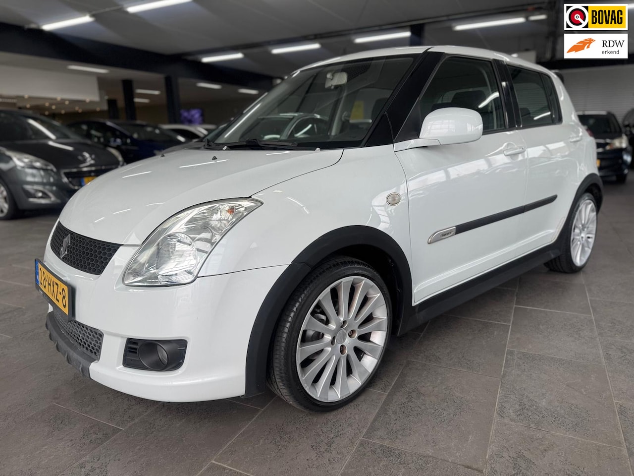 Suzuki Swift - 1.5 GT-Line Exclusive 1-eigenaar 5-deurs airco elektrische pakket lm-velgen - AutoWereld.nl