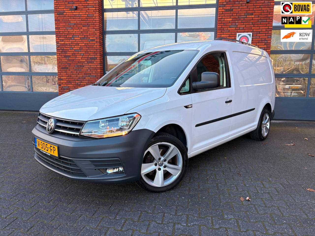 Volkswagen Caddy Maxi - 2.0 TDI Comfort. | MARGE | Trekhaak | Euro 6| Lichtmetalen velgen - AutoWereld.nl