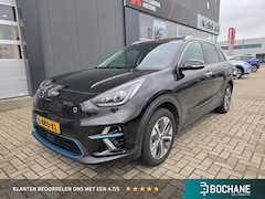 Kia e-Niro - DynamicPlusLine 64 kWh | 95, 6% SoH | Trekhaak | Open dak | Stoelverwarming |