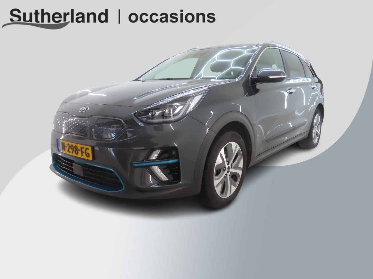 Kia e-Niro - ExecutiveLine 64 kWh | SOH 99,3% | Leer | Trekhaak | Navigatie | Schuif-Kantel Dak - AutoWereld.nl