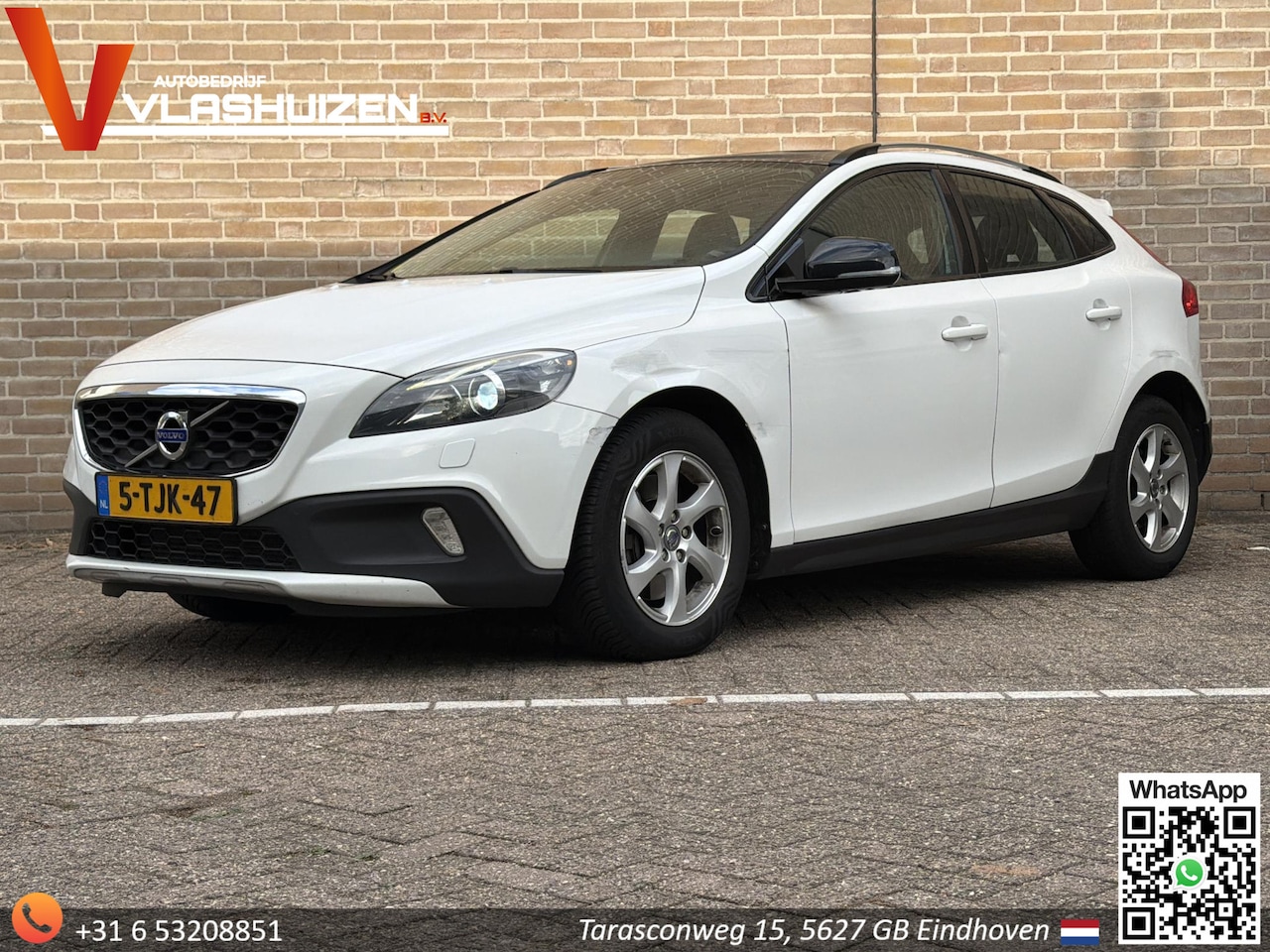 Volvo V40 Cross Country - 2.0 D3 Summum | Camera | Cruise | Climate | Navi | Stoelverwarming | Trekhaak | - AutoWereld.nl