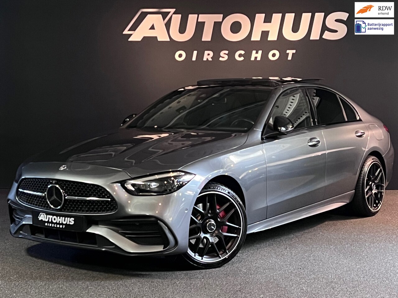 Mercedes-Benz C-klasse - 300 e AMG Line Limousine Pano/Memoryseats/Massage/360Camera/Headup/Stuurverwarming/Stoelve - AutoWereld.nl