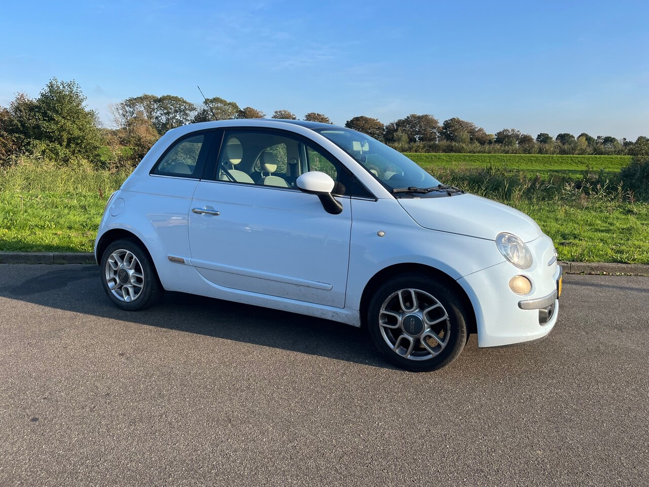 Fiat 500 - 1.2 Lounge Bj 2009 APK Gekeurd Zeer nette staat zeer zuinig - AutoWereld.nl