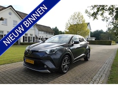 Toyota C-HR - 1.8 Hybrid Executive | Dealer onderhouden | NAVI | Camera | Trekhaak | Cruise control |