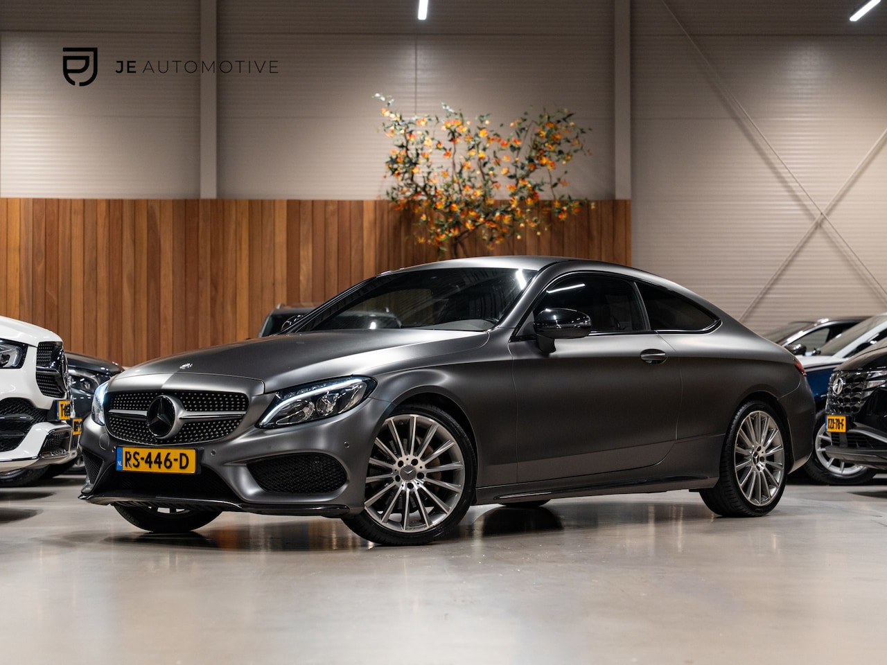 Mercedes-Benz C-klasse Coupé - 180 AMG Line 180 AMG Line, Matt Grey, Night Pakket, Clima, Voll Led, Burmester, Cam, Private Glas, Voll - AutoWereld.nl
