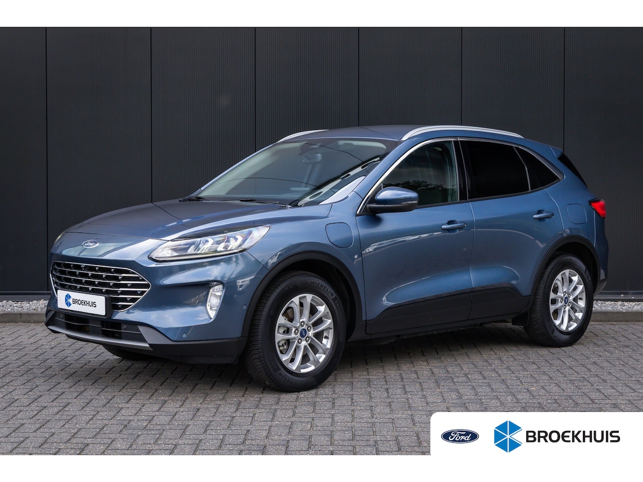 Ford Kuga - 2.5 PHEV Titanium | Elec. trekhaak | Adaptieve cruise | Dodehoek detectie | 360-Camera | W - AutoWereld.nl