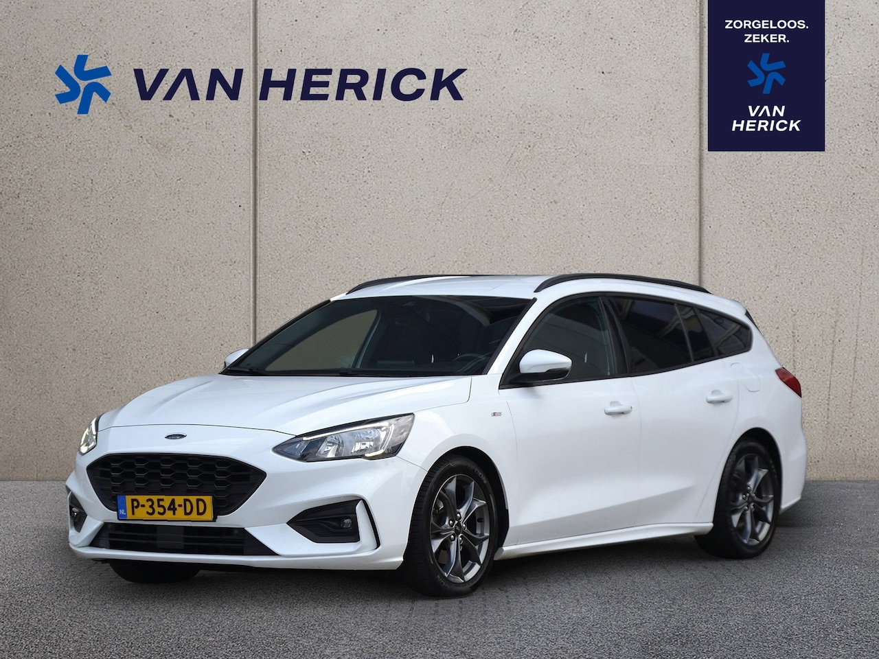 Ford Focus Wagon - 1.0 EcoBoost ST Line 125PK Automaat | Cruise Control | Navigatie | Parkeersensoren - AutoWereld.nl