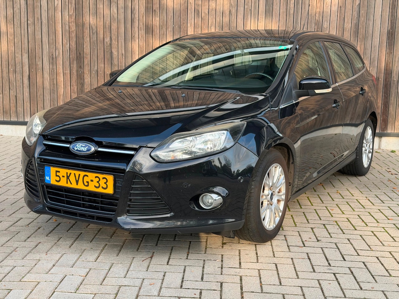 Ford Focus Wagon - 1.6 TDCI Lease Titanium | LEDER | CLIMA | - AutoWereld.nl