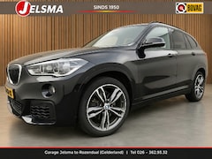 BMW X1 - sDrive20i 192pk Executive, M Sport | Pano | CarPlay | Hud