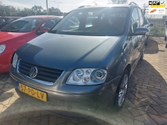 Volkswagen Touran - 1.6-16V FSI Trendline / leer