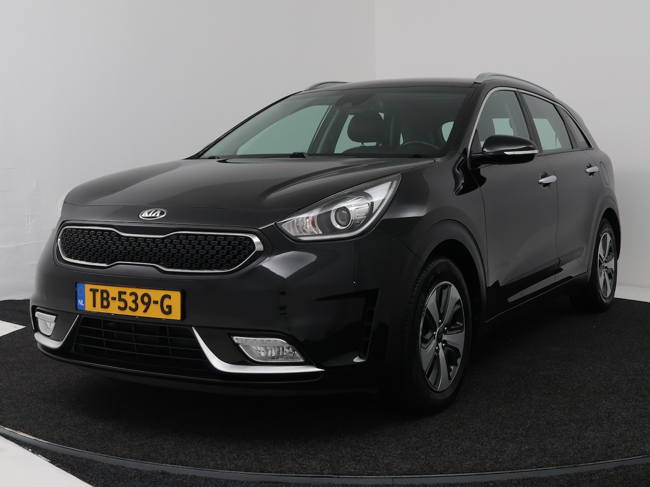 Kia Niro - 1.6 GDi Hybrid DynamicLine Onderweg-naar-dealer - AutoWereld.nl