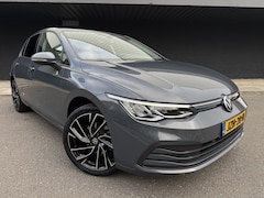 Volkswagen Golf - 1.0 TSI Life Business