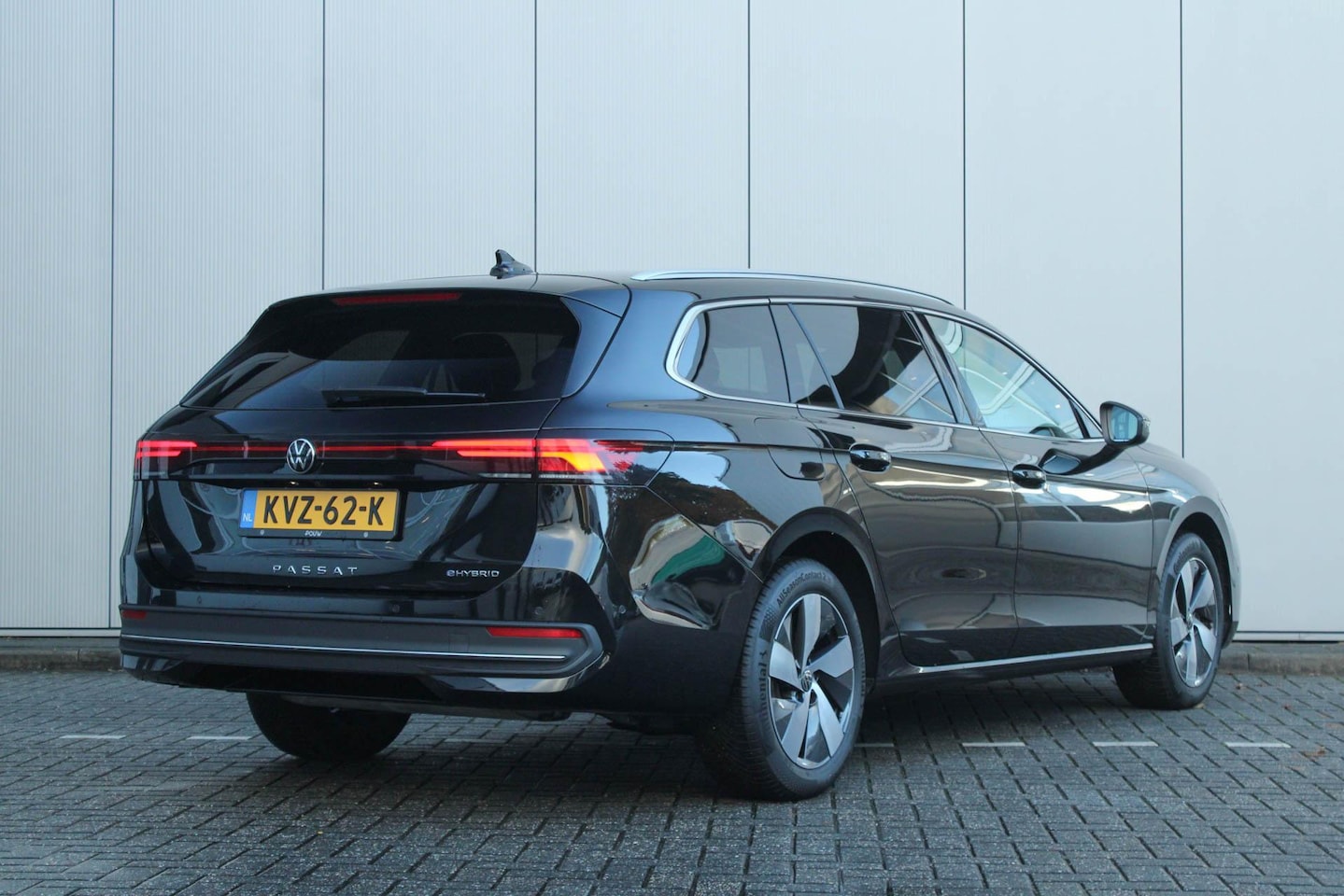 Volkswagen Passat Variant - 1.5 eHybrid 204pk Business | Trekhaak | Camera | Travel Assist - AutoWereld.nl