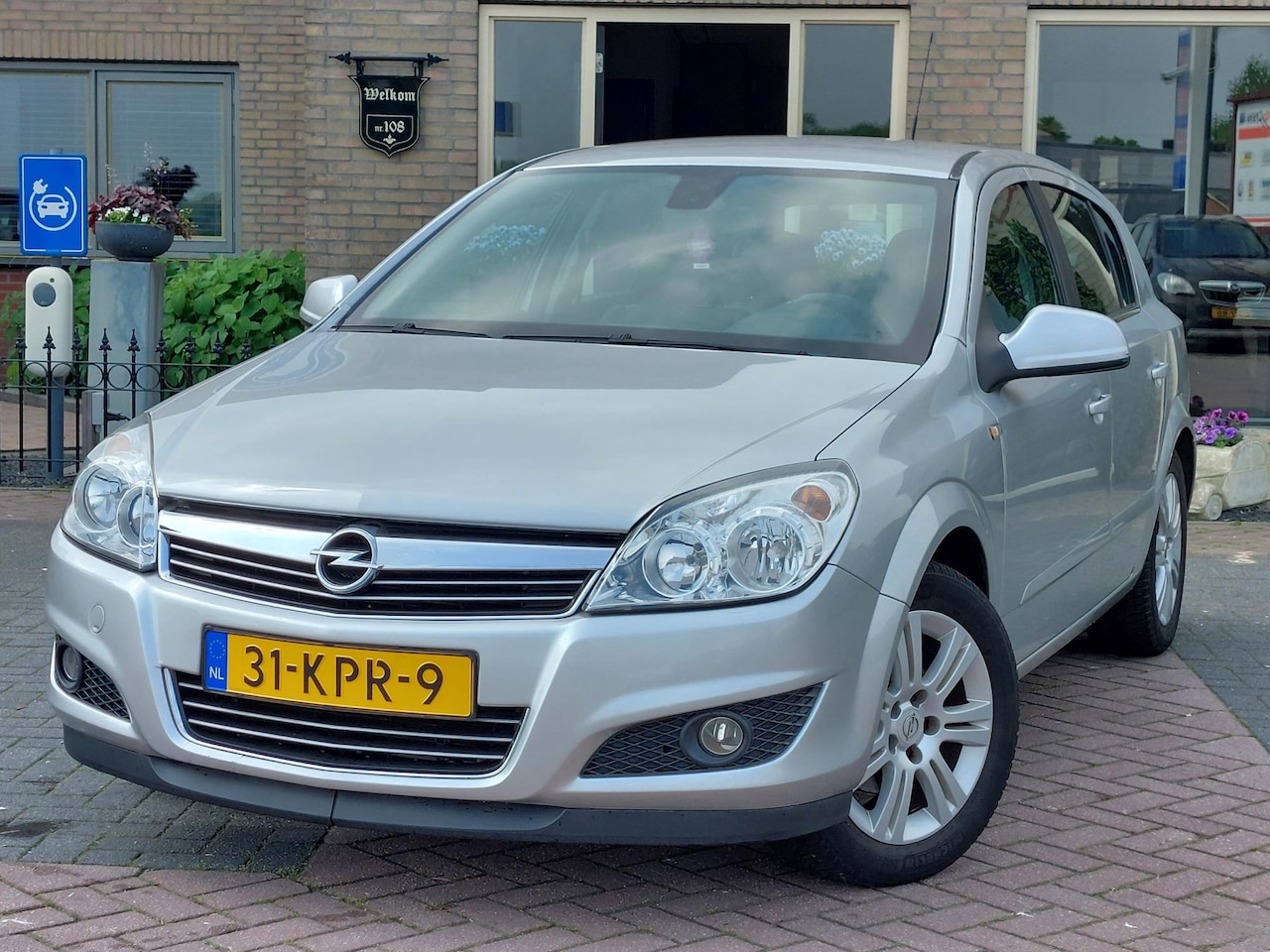 Opel Astra - 1.6 Cosmo | Trekhaak | Leer | Handel / export - AutoWereld.nl