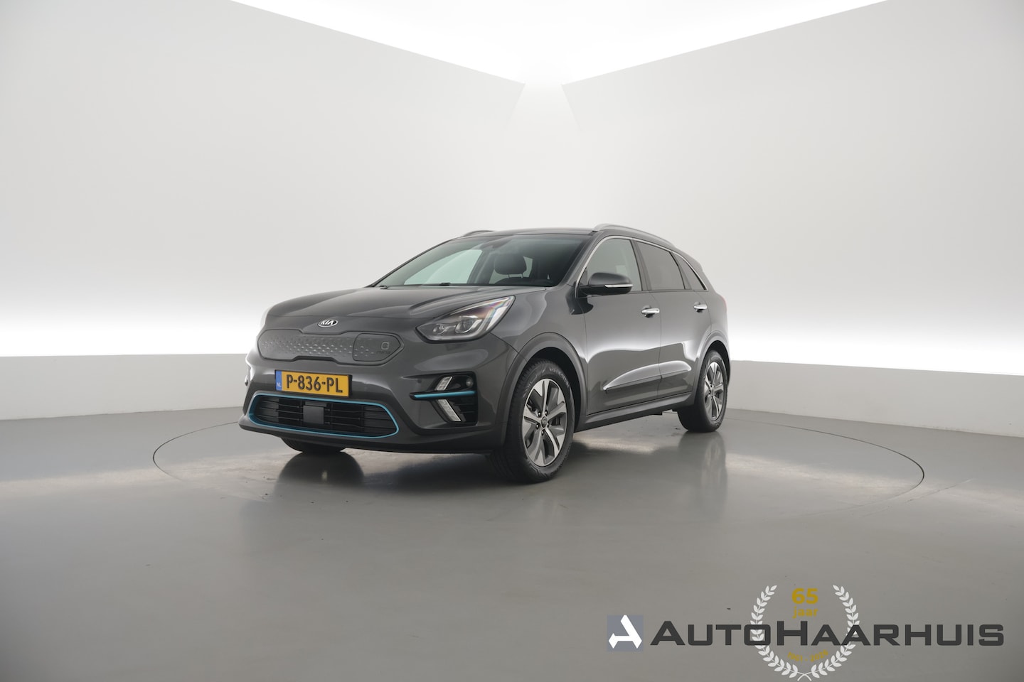 Kia e-Niro - 64 kWh | SOH 100% | Rijklaar! | Leder | Stoelventilatie | Camera | Adapt. Cruise | All Sea - AutoWereld.nl