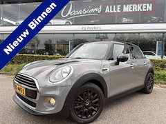 MINI 5-Deurs - 1.5 Cooper Business Airco - Cruise control - Bluetooth - Navigatie - Licht metalen velgen