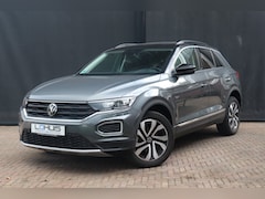 Volkswagen T-Roc - 1.0TSI Active | PANO | CARPLAY
