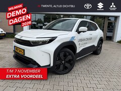 Toyota Urban Cruiser - Executive 61 kWh | Pano | JBL | PDC v/a | Stoel/stuurverwarm. |