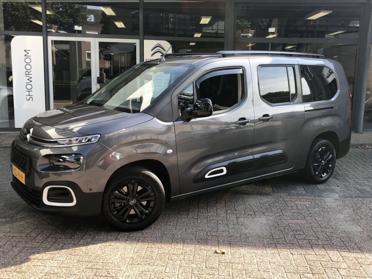 Citroën Berlingo - 1.2 PureTech 130pk S&S EAT8 XL - AutoWereld.nl
