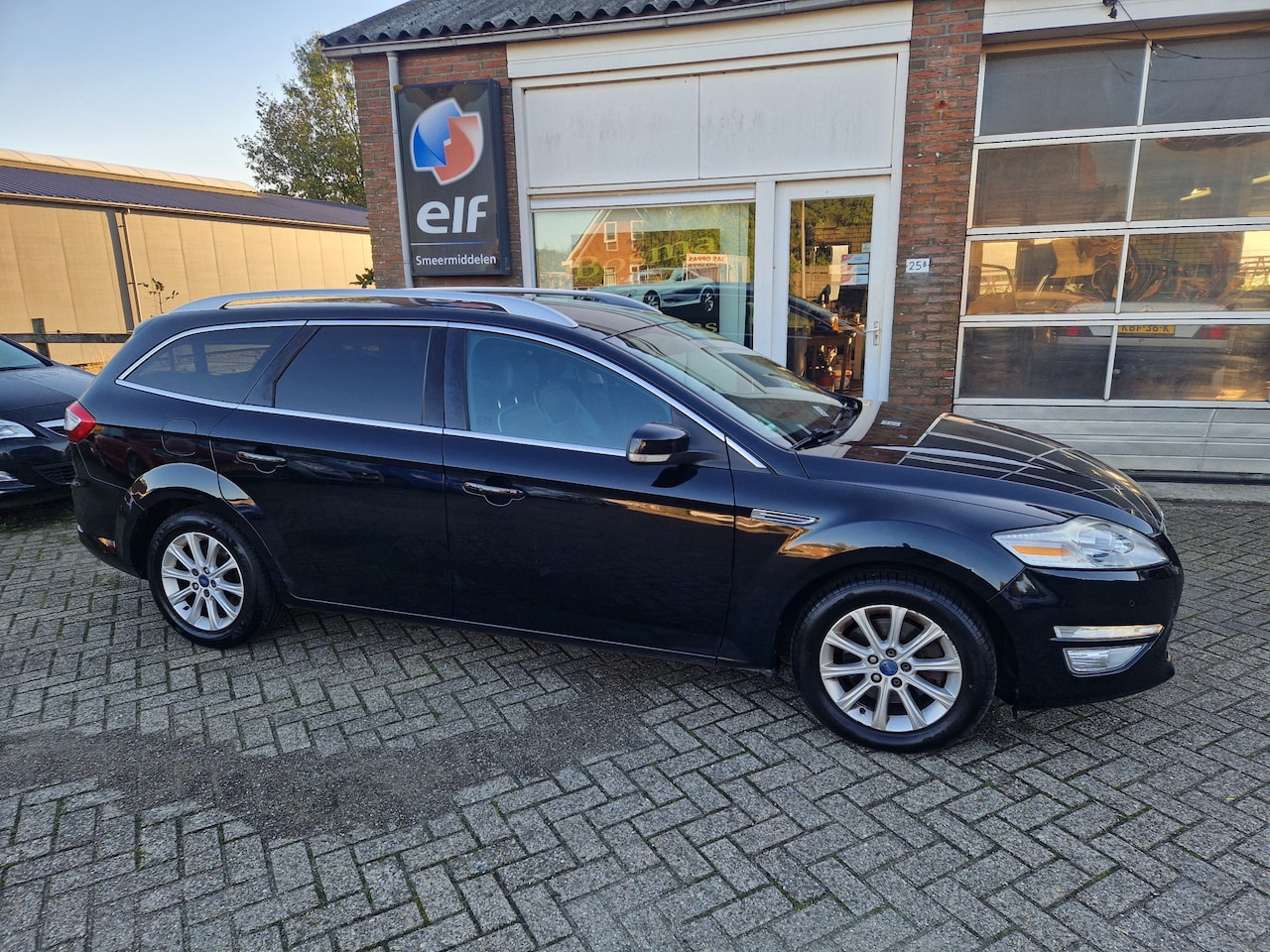 Ford Mondeo Wagon - 2.0 TDCi ''Titanium'' Automaat - Leder - Stoelverwarming - Navi - Apk 23-07-2027 !! - AutoWereld.nl