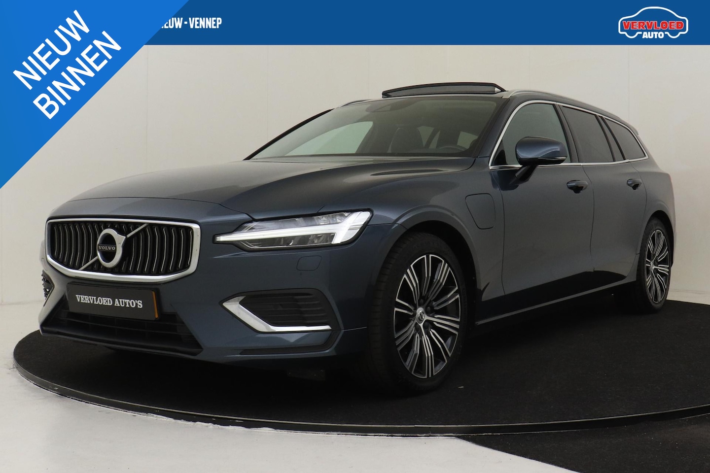 Volvo V60 - T8 RECHARGE AWD INSCRIPTION -PANO.DAK|HARMAN/KARDON|POWER-SEATS|CAMERA|ADAP.CRUISE|BLIS|AD - AutoWereld.nl