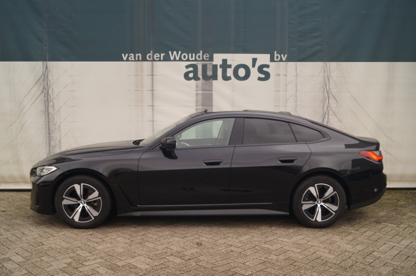 BMW 4-serie Gran Coupé - 420i Business Edition Plus -PANO-LEER-NAVI-ECC- - AutoWereld.nl