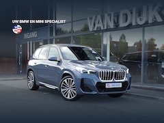BMW X1 - xDrive30e M Sportpakket Panorama Head-Up Camera 360 Adaptieve LED 20" LM Velgen