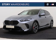 BMW 1-serie - 120 M Sport Automaat / Panoramadak / Sportstoelen / Achteruitrijcamera / M Adaptief onders
