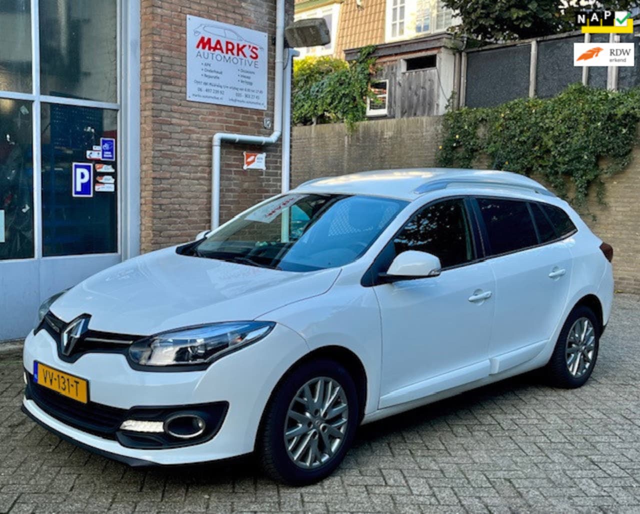 Renault Mégane - 1.5 dCi Expression S&S EURO 6 Grijs kenteken - AutoWereld.nl
