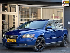 Volvo S40 - 2.5 T5 Kinetic AUTO / CLIMA / CRUISE / PANO