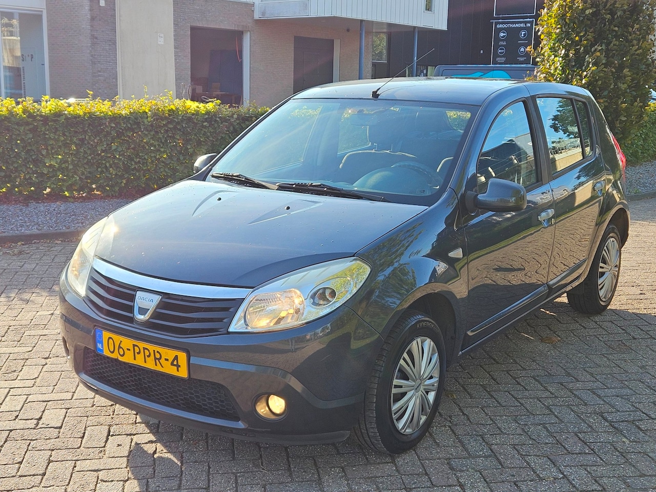 Dacia Sandero - 1.2 Lauréate 1.2 Lauréate - AutoWereld.nl