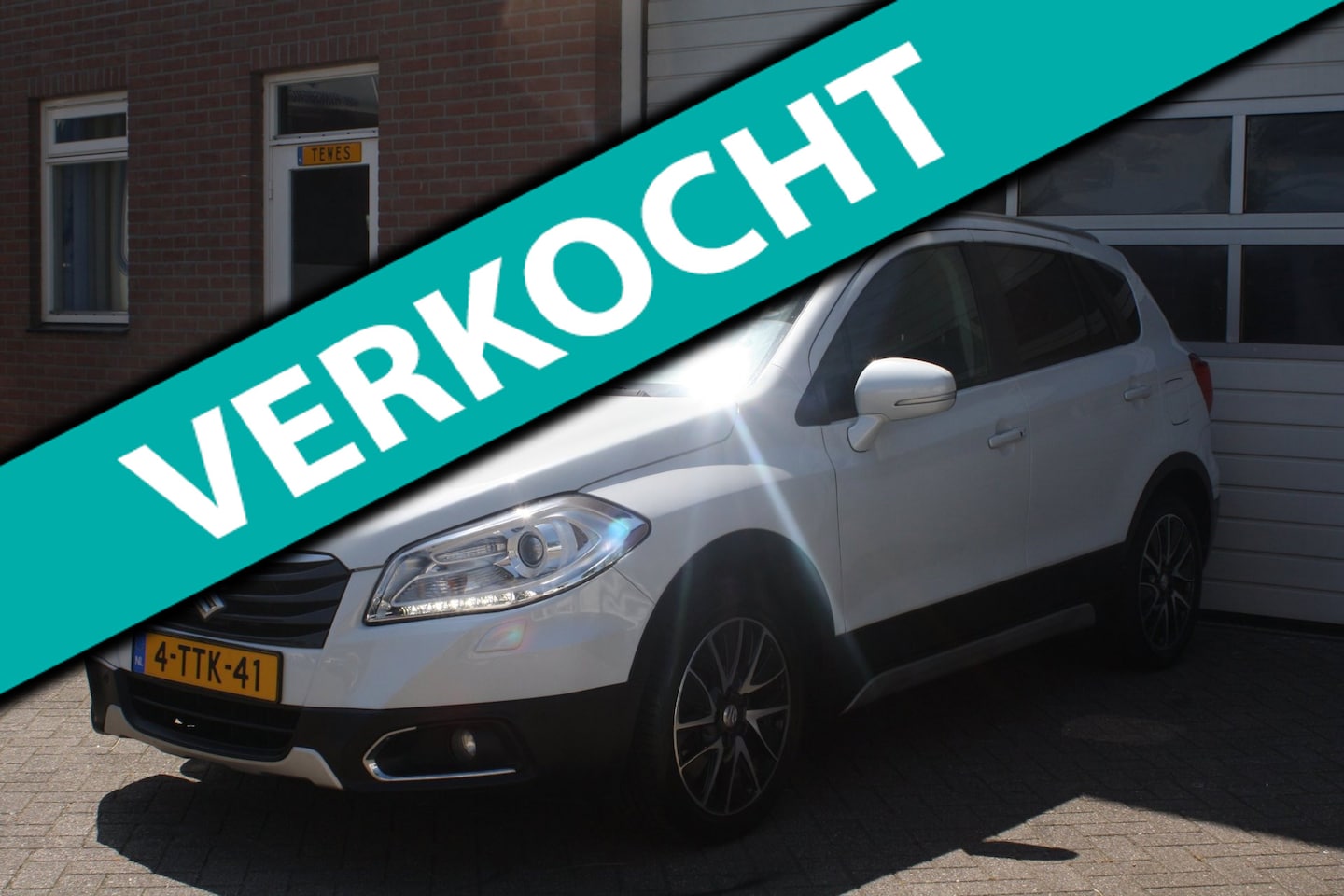 Suzuki SX4 S-Cross - 1.6 High Executive Garantie, Leder, schuifdak, Xenon, Stoelverwarming, Trekhaak.camera. - AutoWereld.nl